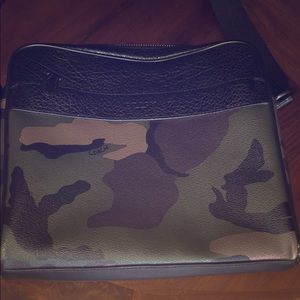 Coach men’s messenger bag with army fatigue